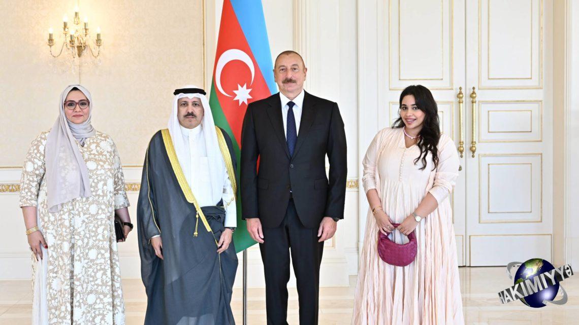 İlham Əliyev Küveytin Azərbaycanda yeni təyin olunan səfirinin etimadnaməsini qəbul edib