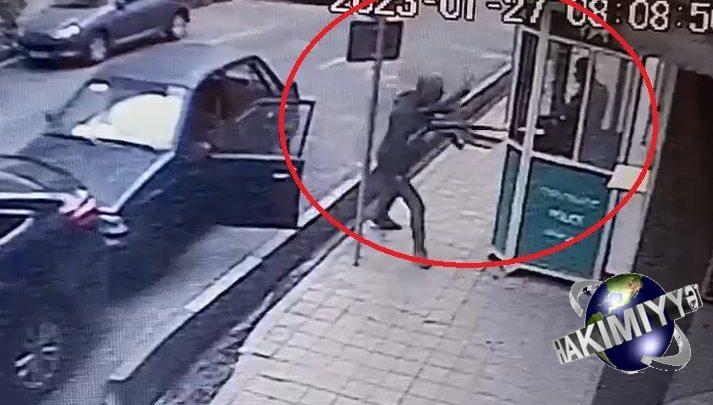 Səfirliyimizə hücum edən terrorçu qapıdakı iranlı polislə salamlaşır?