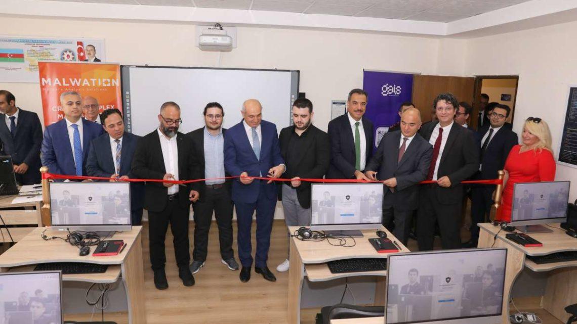 GÖMRÜK AKADEMİYASINDA “GMP LAB” KİBERTƏHLÜKƏSİZLİK TƏTBİQ LABORATORİYASI QURULDU