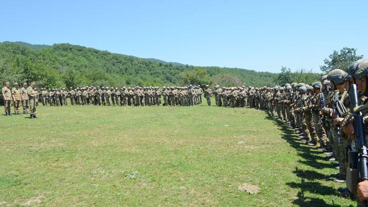 Hərbi qulluqçuların döyüş hazırlığı artırılır