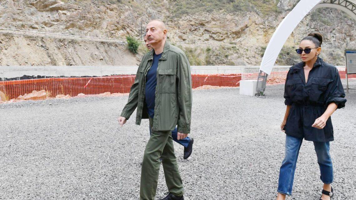 İlham Əliyev və birinci xanım Mehriban Əliyeva Kəlbəcər rayonuna səfər ediblər