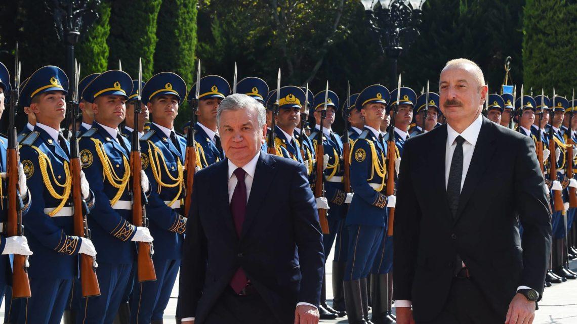 Özbəkistan Prezidenti Şavkat Mirziyoyevin rəsmi qarşılanma mərasimi olub