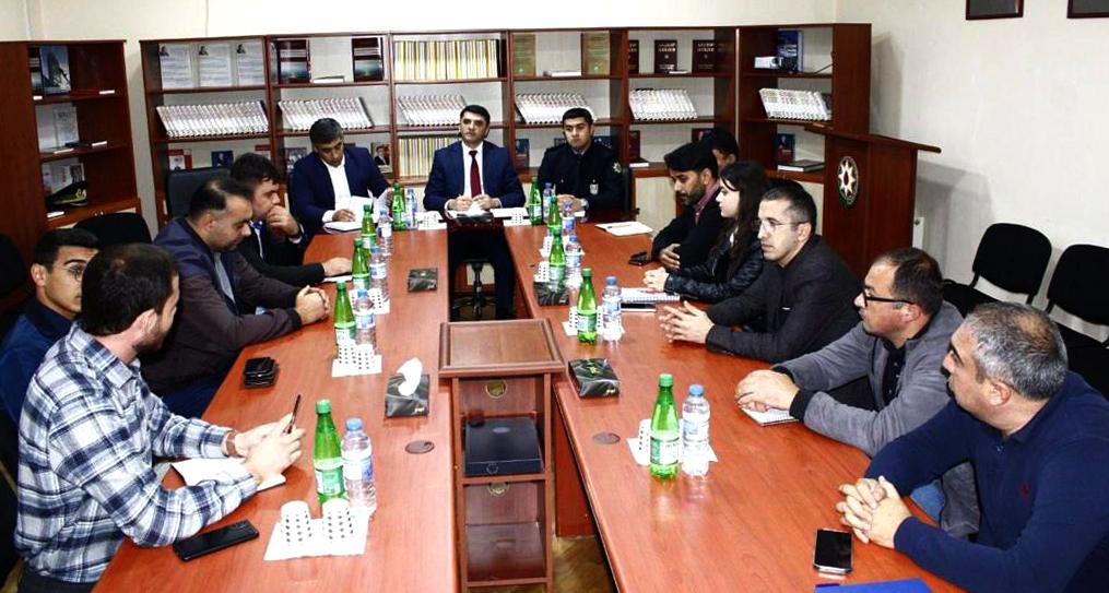 SAHİBKARLARLA NÖVBƏTİ GÖRÜŞ QƏBƏLƏDƏ KEÇİRİLİB