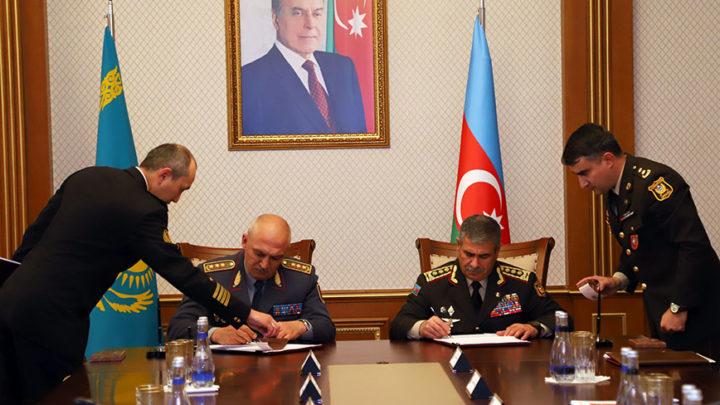 Azərbaycan ilə Qazaxıstan arasında hərbi əməkdaşlığın inkişaf perspektivləri müzakirə olunub