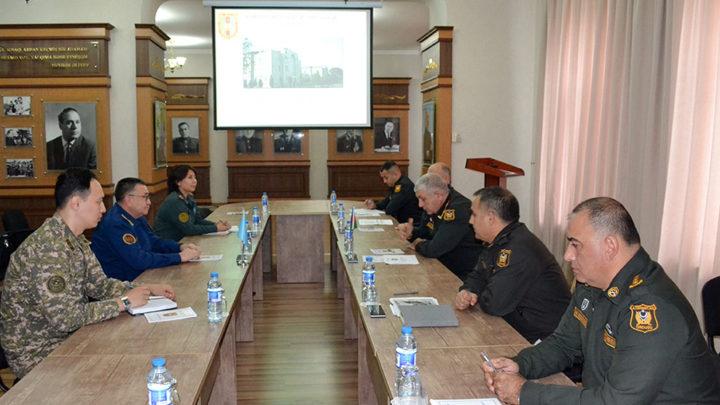 Azərbaycanla Qazaxıstan arasında hərbi təhsil sahəsində əməkdaşlıq məsələləri müzakirə edilib