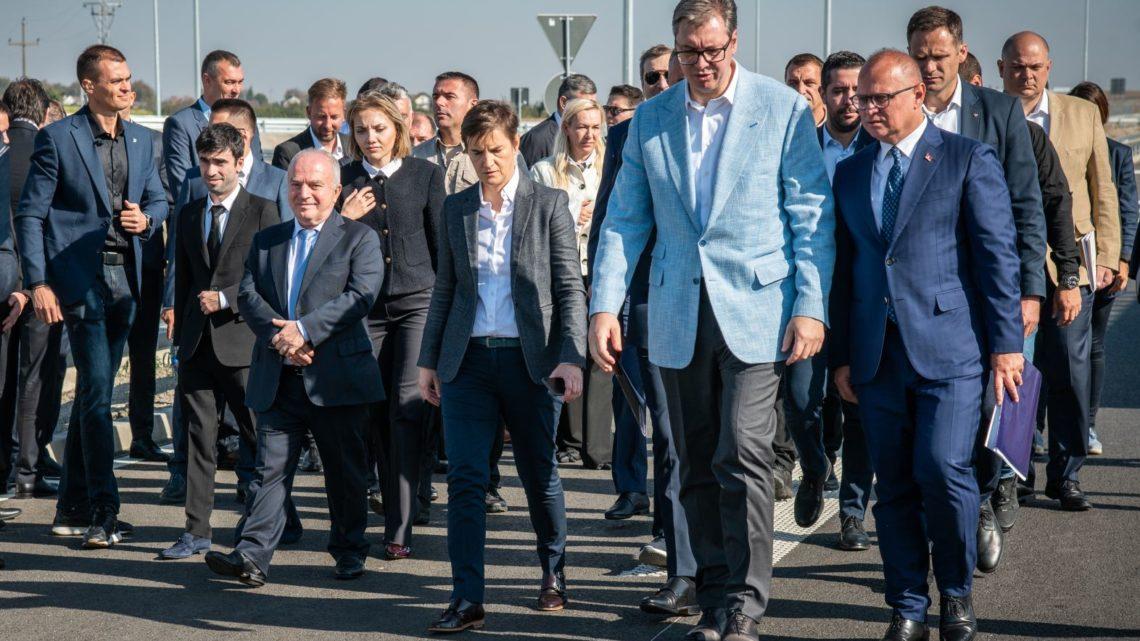 Serbiyanı gələcəyə aparan Azərbaycan yolu