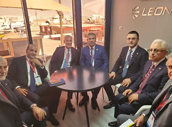 Müdafiə Nazirliyinin rəhbər heyəti “Leonardo” şirkətinin məhsulları ilə tanış olub