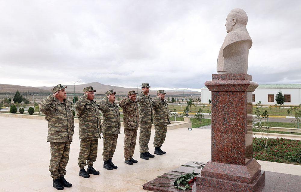 Hərbi qulluqçularla tərbiyəvi işin təşkili üzrə metodiki məşğələlər keçirilib