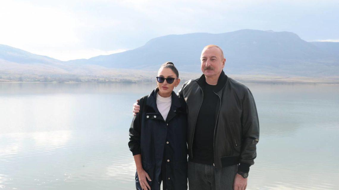 Prezident İlham Əliyev və birinci xanım Mehriban Əliyeva Ağdam rayonunda Xaçınçay su anbarının təmir-bərpadan sonra istifadəyə verilməsi mərasimində iştirak ediblər