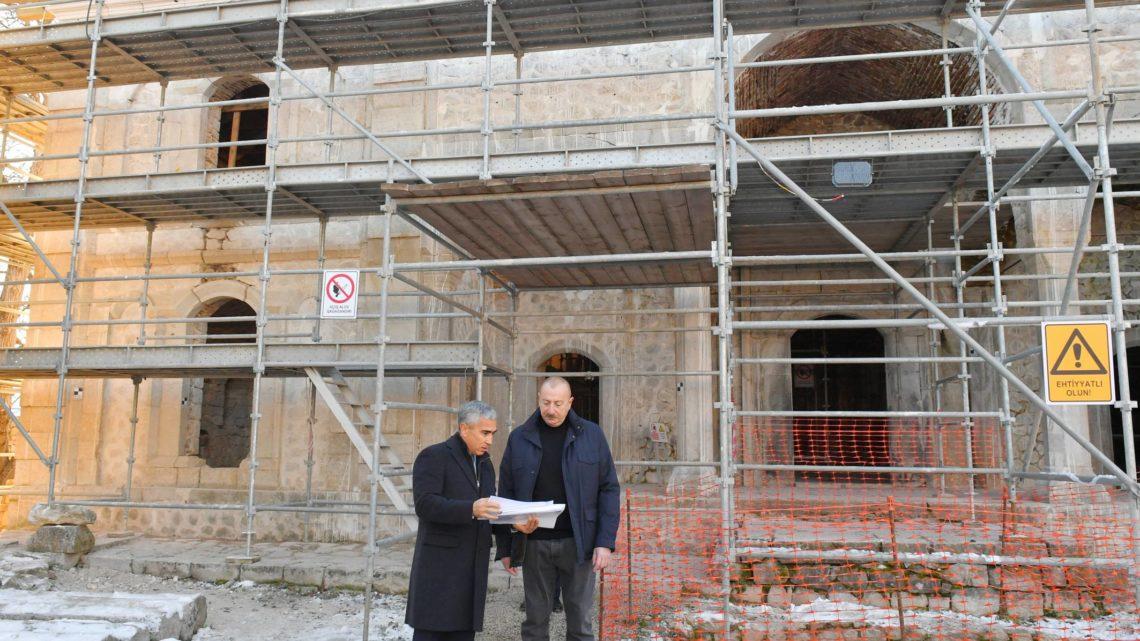 Prezident İlham Əliyev Şuşada Aşağı Gövhər Ağa məscidində aparılan bərpa işləri ilə tanış olub