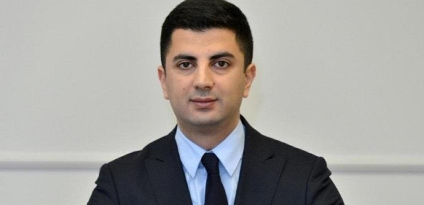 Dövlət Agentliyinin direktoru Eşqi Bağırov onu vəzifəsindən azad etdi