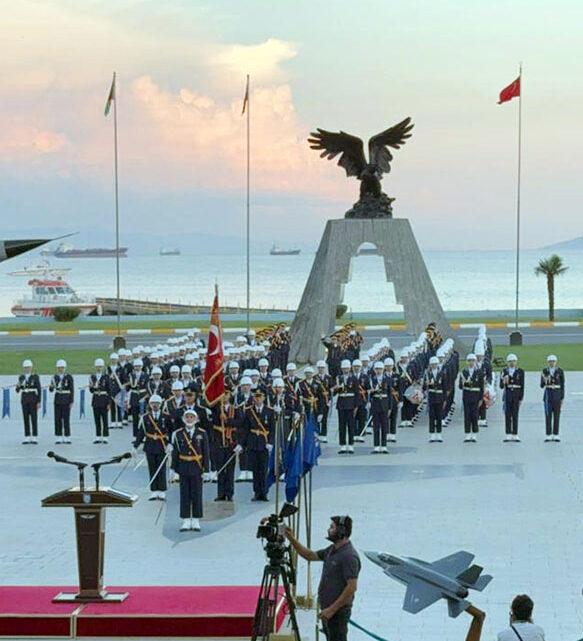 Azərbaycan Respublikasının müdafiə nazirinin müavini Türkiyədə hərbi məktəblərin buraxılış mərasimlərində iştirak edib