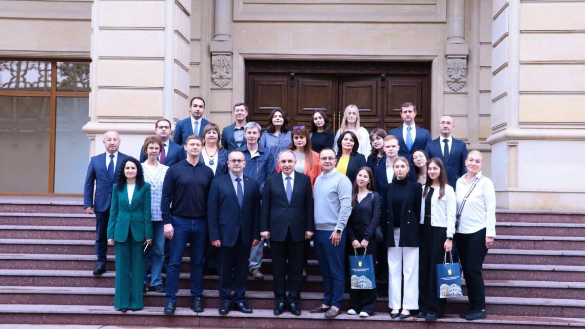Baş prokuror Kamran Əliyev İrkutsk Dövlət Universitetinin nümayəndə heyətini qəbul edib