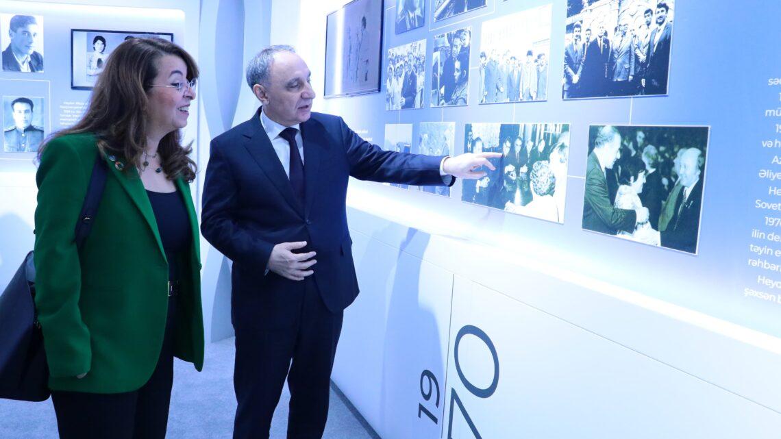 Baş Prokuror BMT-nin Baş katibinin müavini, Narkotiklər və Cinayətkarlıq üzrə İdarəsinin icraçı direktoru və Vyana ofisinin rəhbəri Qada Vali ilə görüşüb