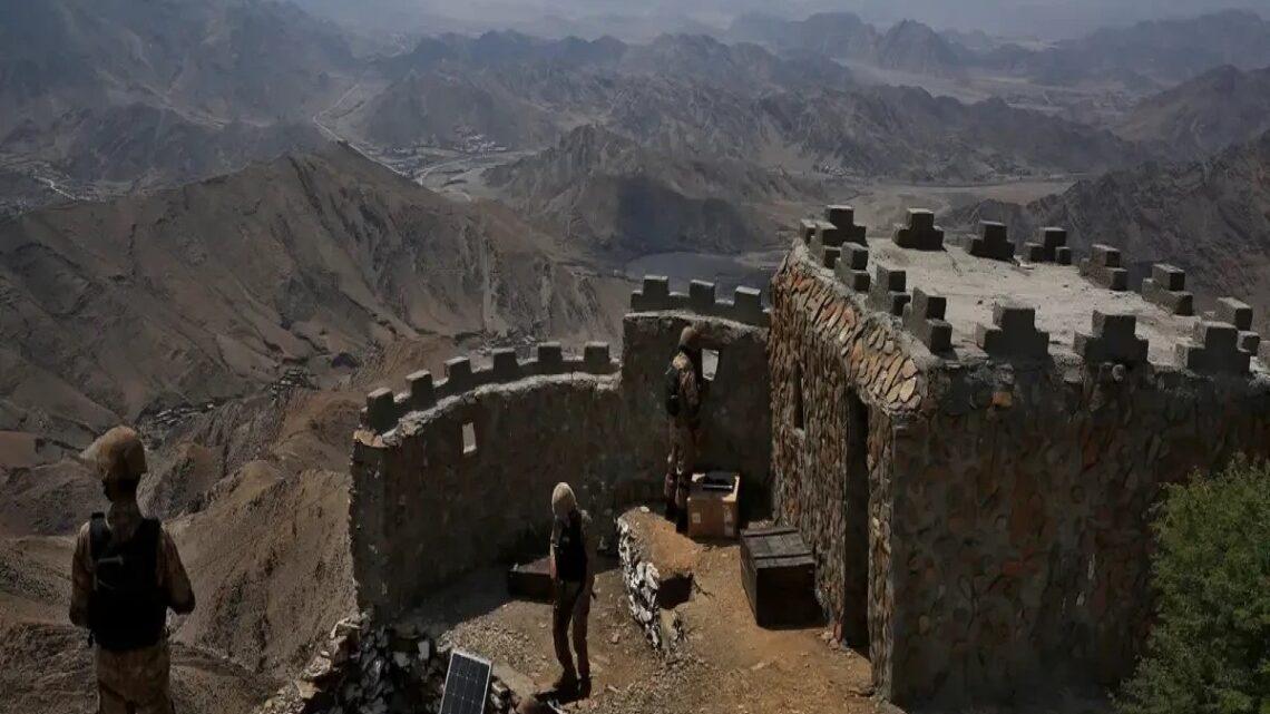 Pakistan ordusunun postuna hücum olub, 16 nəfər ölüb