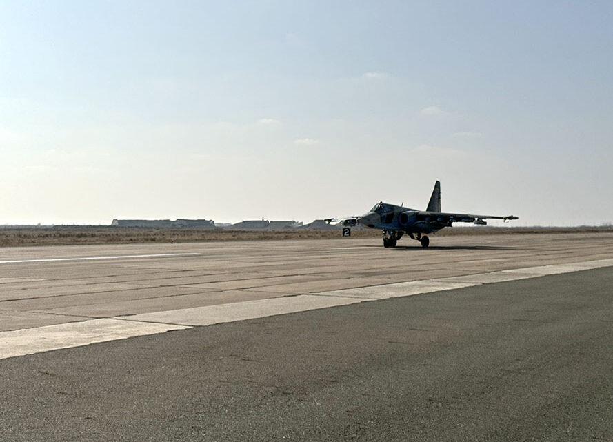 Hərbi pilotlarımız təlim-məşq uçuşları keçiriblər (FOTO)
