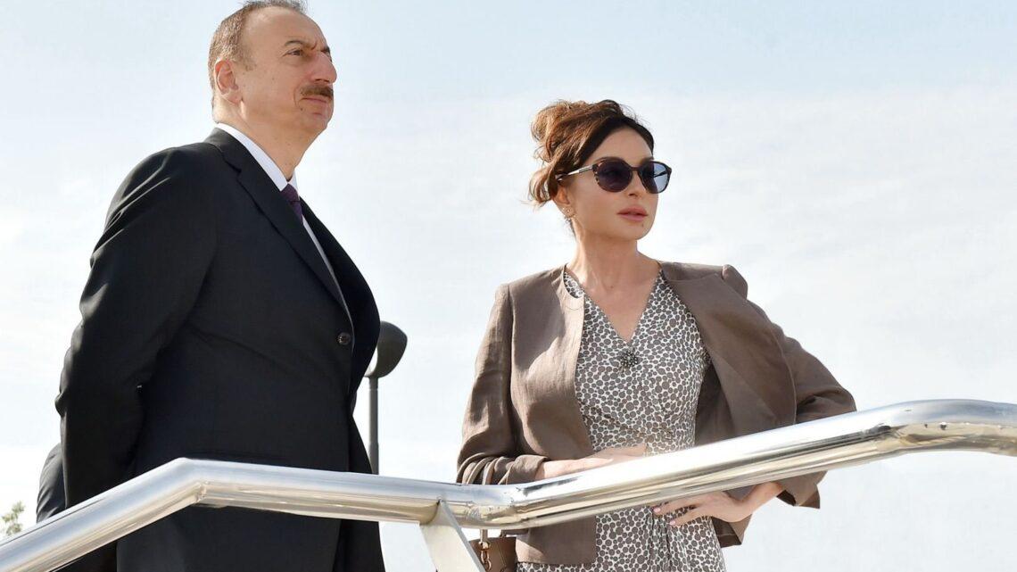 Prezident İlham Əliyev və Birinci xanım Mehriban Əliyeva “Sea Breeze” istirahət mərkəzinin ərazisində həyata keçirilən layihələrlə tanış olublar