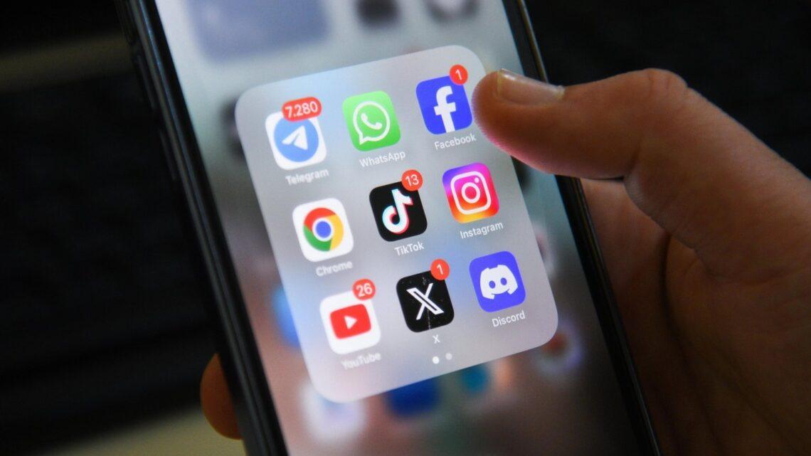 “Instagram”da yeniyetmələrin canlı yayımı qadağan olunacaq