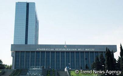 Milli Məclisin növbəti plenar iclası başladı