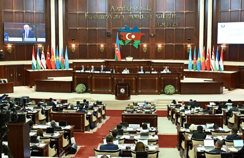 Milli Məclisin növbəti plenar iclası başladı