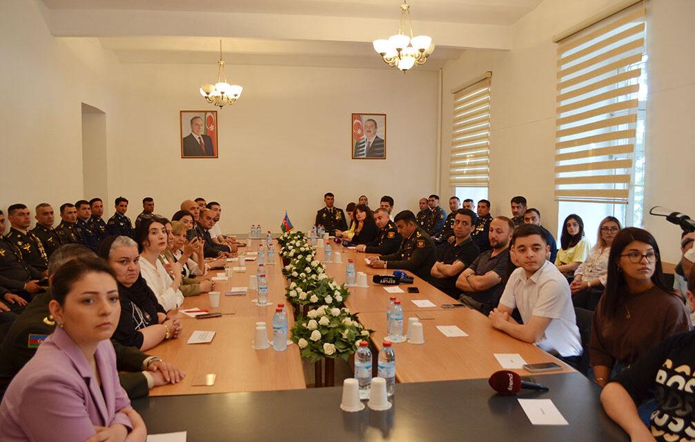 Müdafiə Nazirliyində media və QHT nümayəndələri ilə görüş keçirilib