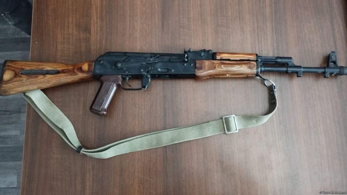 Yevlaxda kişi torpaq üstündə həmkəndlisini qətlə yetirdi