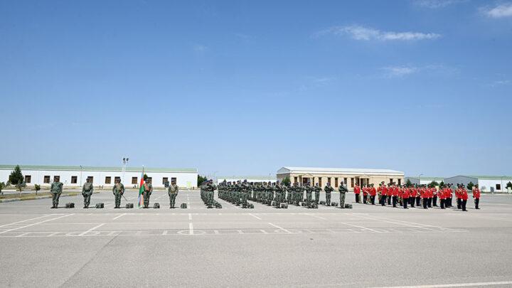 Pakistanda keçiriləcək hərbi paradda iştirak edəcək şəxsi heyət yola düşüb