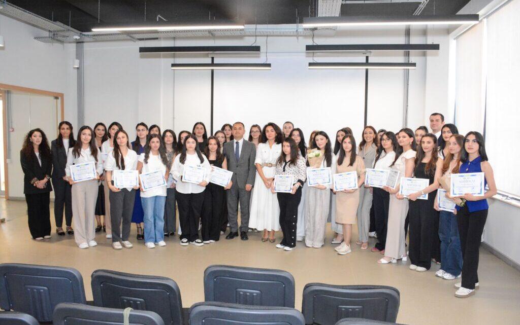 “Zərif mühəndislər” təqaüd proqramından ilk 50 qız məzun olub