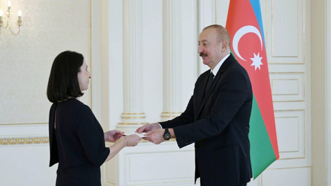 Prezident İlham Əliyev Fransanın ölkəmizdə yeni təyin olunmuş səfirinin etimadnaməsini qəbul edib