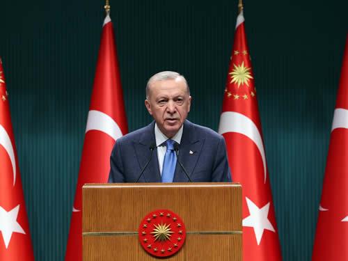 Ərdoğan:-Rusiya ilə Ukrayna arasındakı müharibə Qara dənizdəki ticarəti təhdid altında qoyur