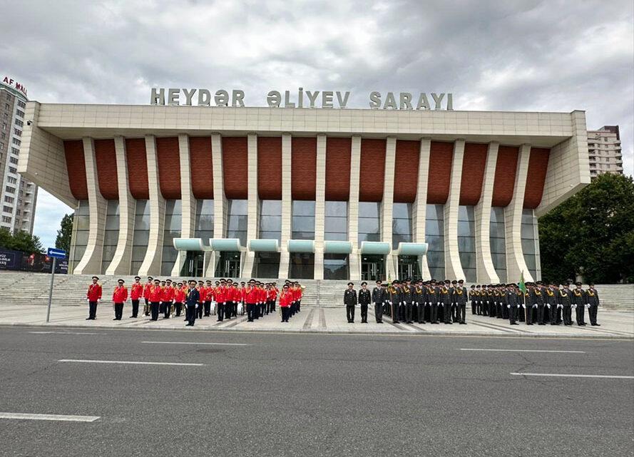 Silahlı Qüvvələr Günündə hərbi qulluqçuların yürüşləri təşkil olunub