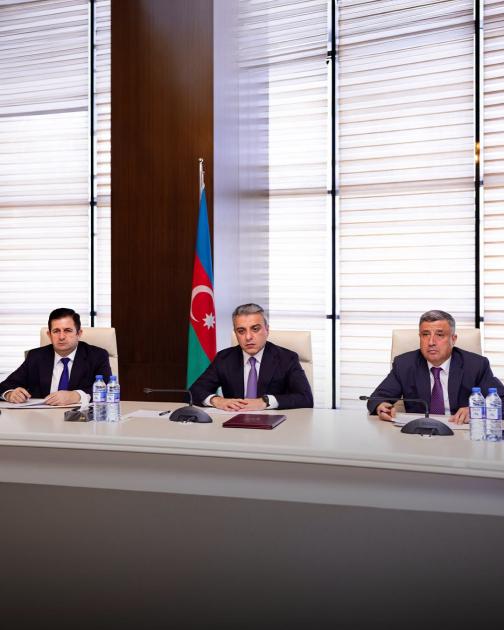 Avtomobil Yolları Dövlət Agentliyinin rəhbəri Oğuz və Qəbələ sakinlərinin müraciətlərini dinləyib