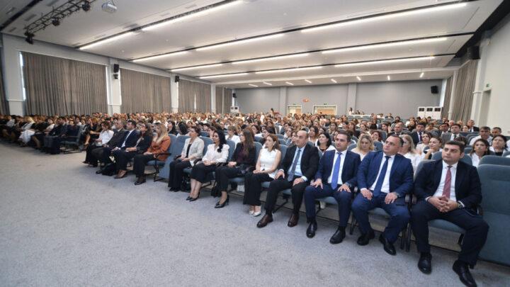 Paytaxt təhsil işçilərinin sentyabr konfransı başlayıb