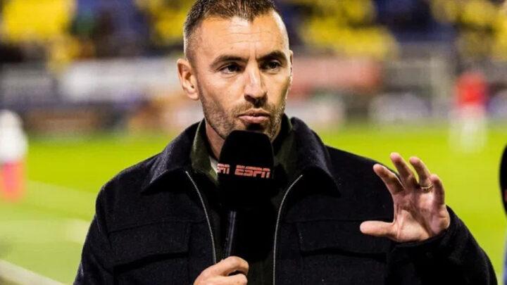 Niderlandlı veteran futbolçu: “Qarabağ” topla çox yaxşı oynayan komandadır, bu da rəqibi qıcıqlandırır