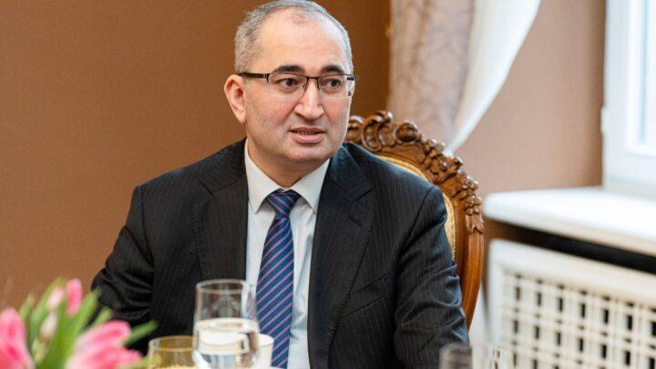 E.İ.Sultanovun Azərbaycan Respublikasının İsveç Krallığında fövqəladə və səlahiyyətli səfiri təyin edilməsi haqqında Azərbaycan Respublikası Prezidentinin Sərəncamı