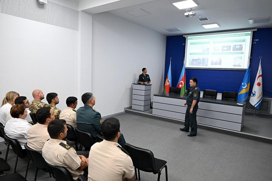 Hərbi informasiya sahəsində üçtərəfli işçi görüş