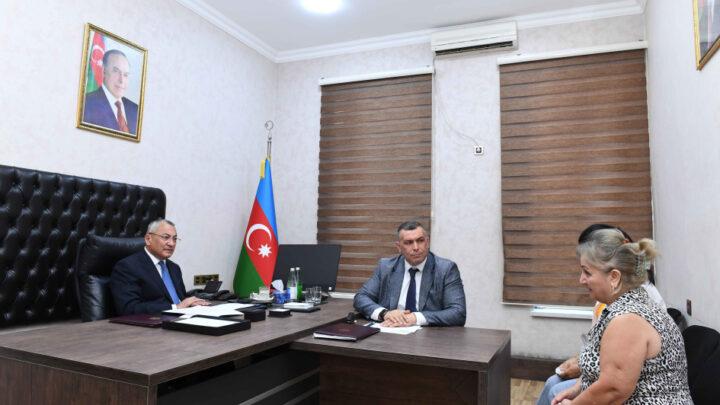 Keçmiş məcburi köçkünlərin qayıdışı ilə bağlı müraciətləri dinlənilib