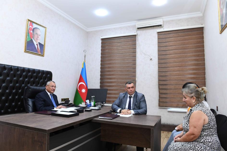 Keçmiş məcburi köçkünlərin qayıdışı ilə bağlı müraciətləri dinlənilib