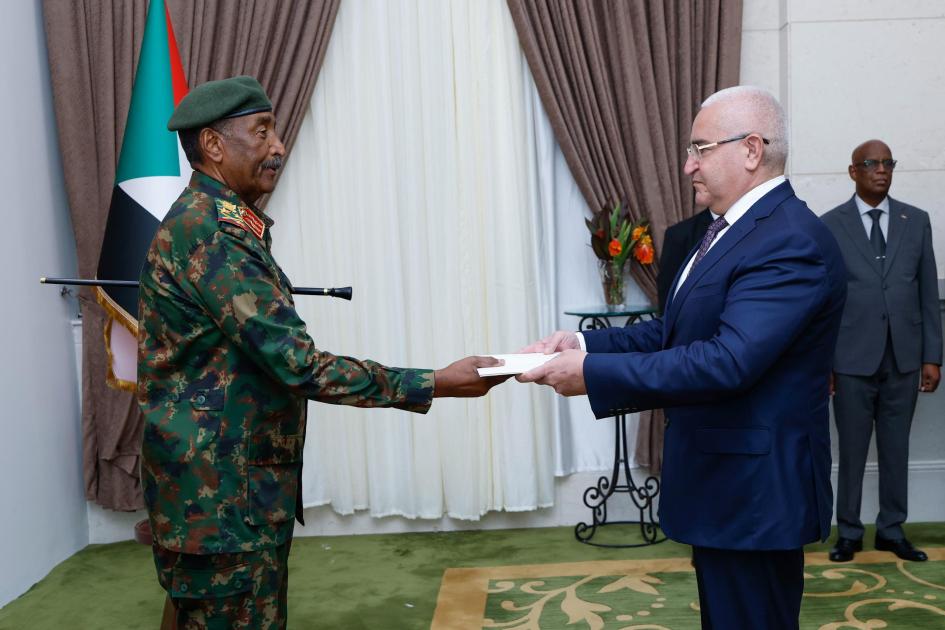 Azərbaycan səfiri etimadnaməsini Sudanın Suveren Keçid Şurasının Sədrinə təqdim edib