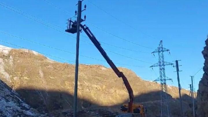 “Azərişıq” Kəlbəcərin bəzi ərazilərində yenidənqurma işləri görür