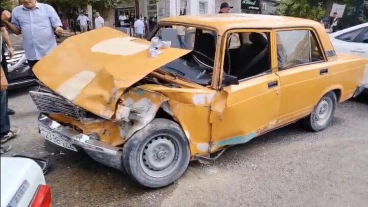 Göyçayda zəncirvari yol qəzası olub, 5 nəfər xəsarət alıb 