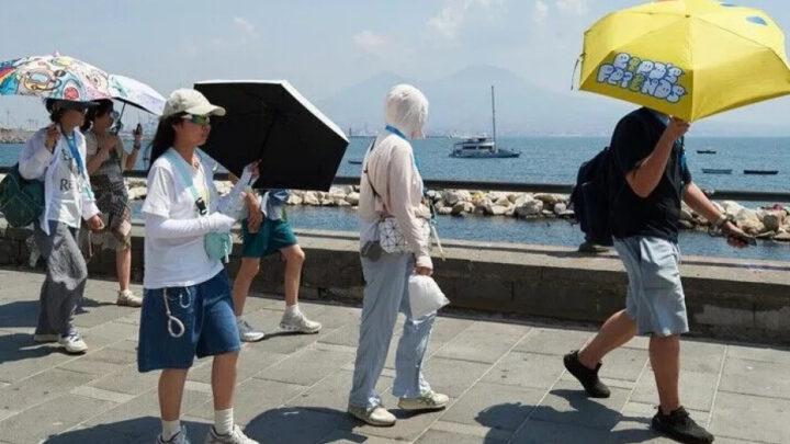 İtaliyanın 27 şəhərində anomal istilərlə bağlı qırmızı xəbərdarlıq elan edilib