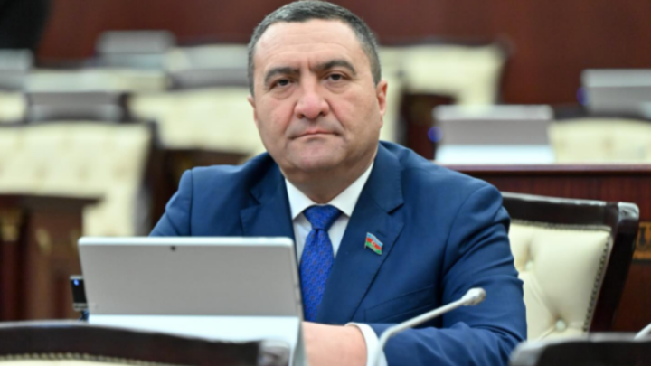 Yeni sülh və kommunikasiya gündəliyinin kəsişdiyi məkan 