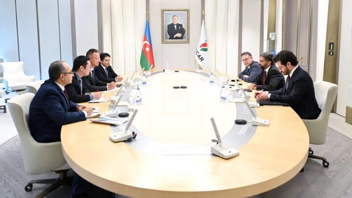 SOCAR və BYD müasir texnoloji həllərin tətbiqi sahəsində birgə əməkdaşlığı nəzərdən keçirib
