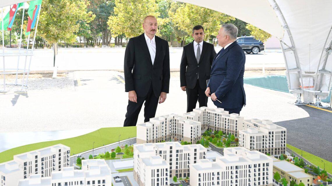 İlham Əliyev Naxçıvan şəhərində sosial evlər kompleksinin təməlini qoyub