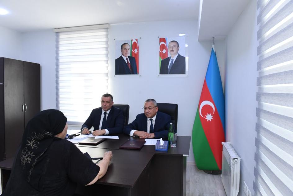 Şuşa şəhərində keçmiş məcburi köçkünlərin müraciətləri dinlənilib