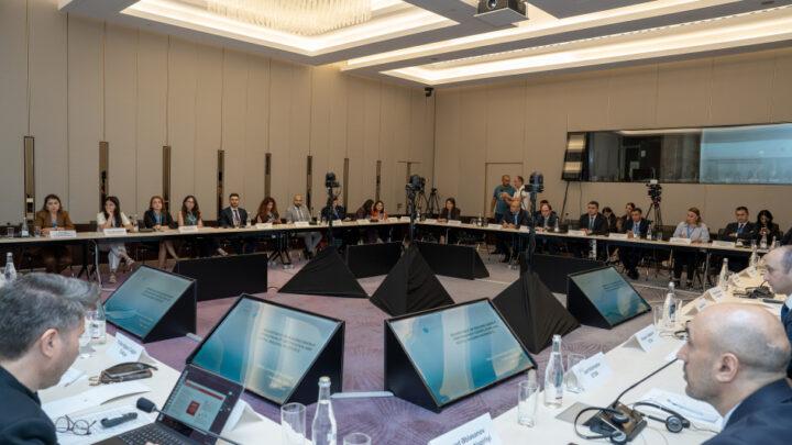 Bakı İqlim Fəaliyyəti Həftəsində binaların enerji effektivliyi üzrə pasportlaşdırılması müzakirə edilib