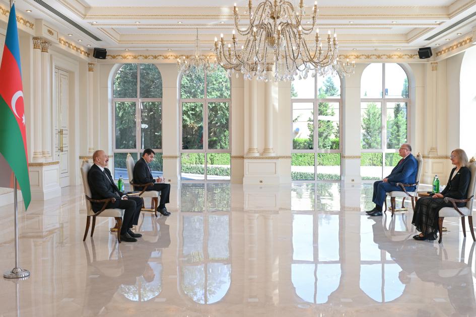 Prezident İlham Əliyev Estoniyanın Azərbaycanda yeni təyin olunmuş səfirini qəbul edib