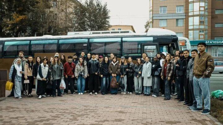 Rusiyanın Novosibirsk vilayətində gənclərin millətlərarası toplantısı start götürüb 
