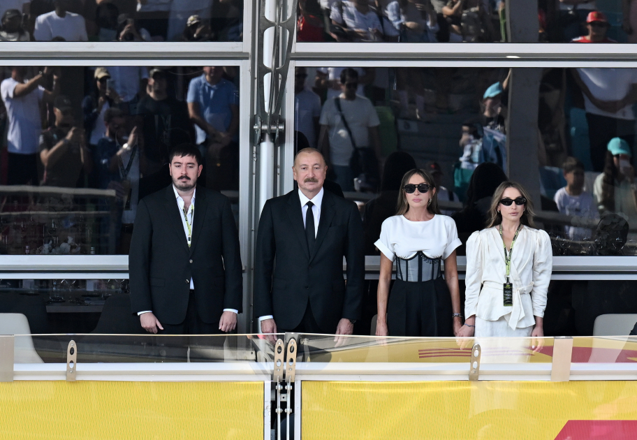 Prezident İlham Əliyev və birinci xanım Mehriban Əliyeva Formula 1 Azərbaycan Qran-Prisinin əsas yarışına baxıblar 